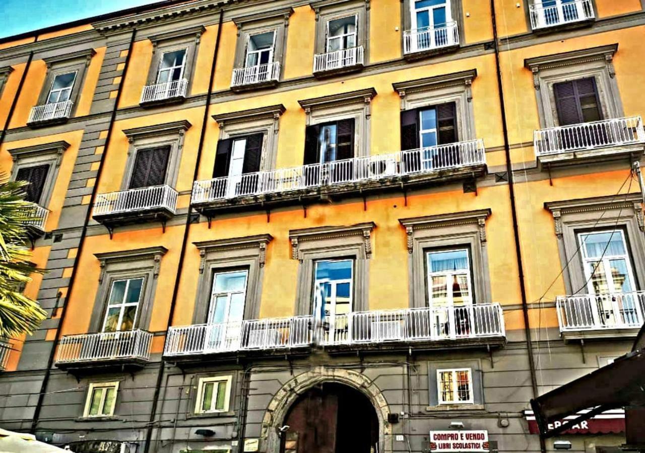Donna Lena Relais Napoli Acomodação com café da manhã Exterior foto