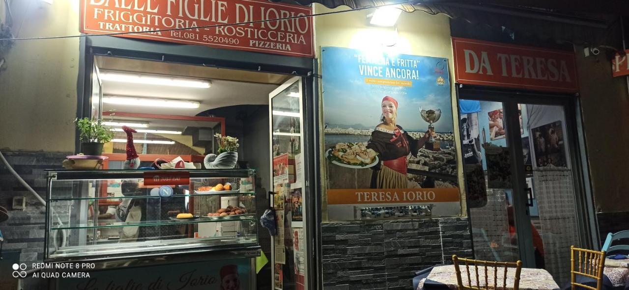 Donna Lena Relais Napoli Acomodação com café da manhã Exterior foto