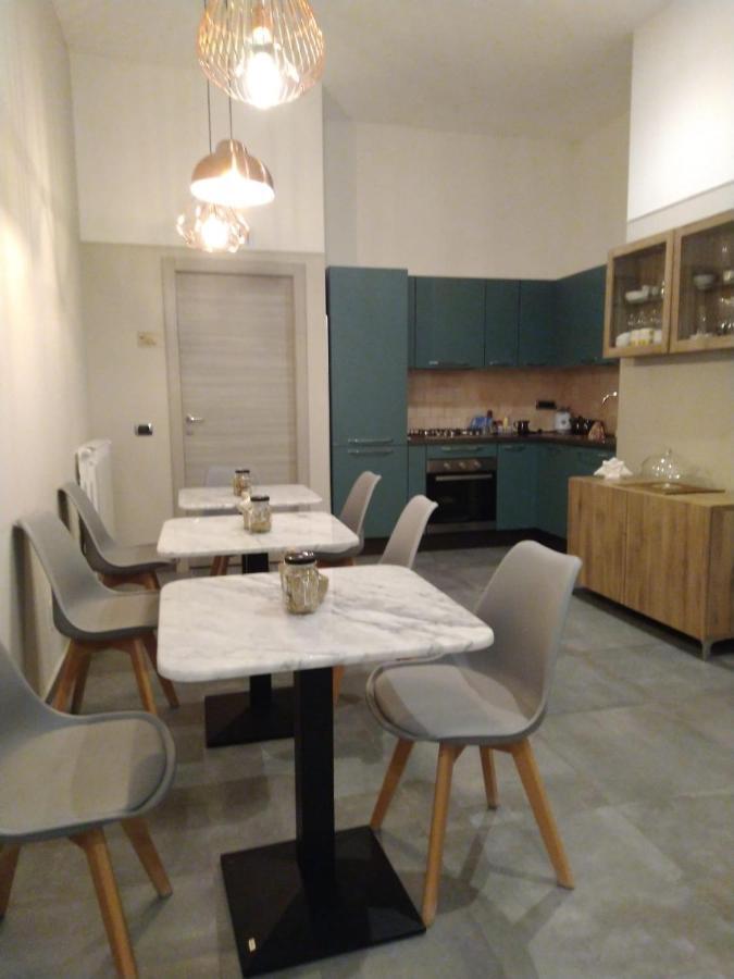 Donna Lena Relais Napoli Acomodação com café da manhã Exterior foto